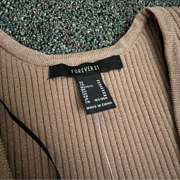 FOREVER 21 Nude Beige Tan Camel Cropped Ribbed Cardigan Sweater Top Shirt Sz M - Picture 14 of 16